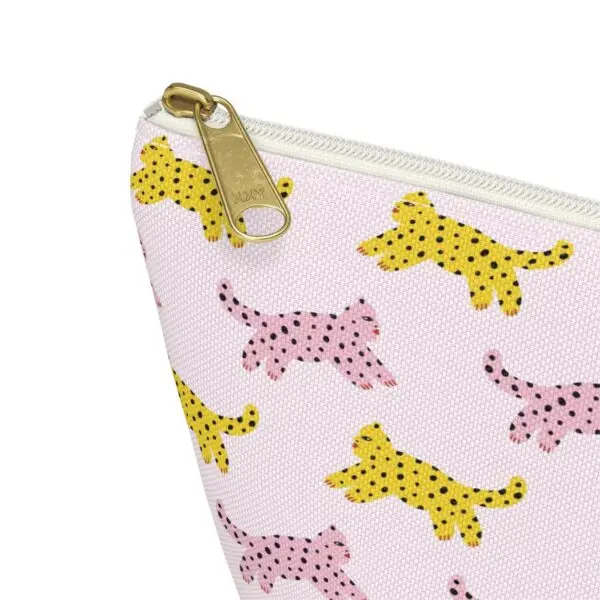 Playful Cat Print Accessory Pouch – Fun & Functional Organizer - Image 5